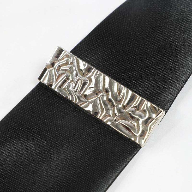Professional Pre Tied Metal Chain Necktie for Women and Girls Suitable for Business Conferences and Office