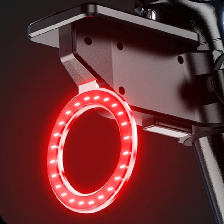 Cycling Safety Light 300 Lumen Solar Charging Bicycles Light With Durability ABS Housing For Most Conditions