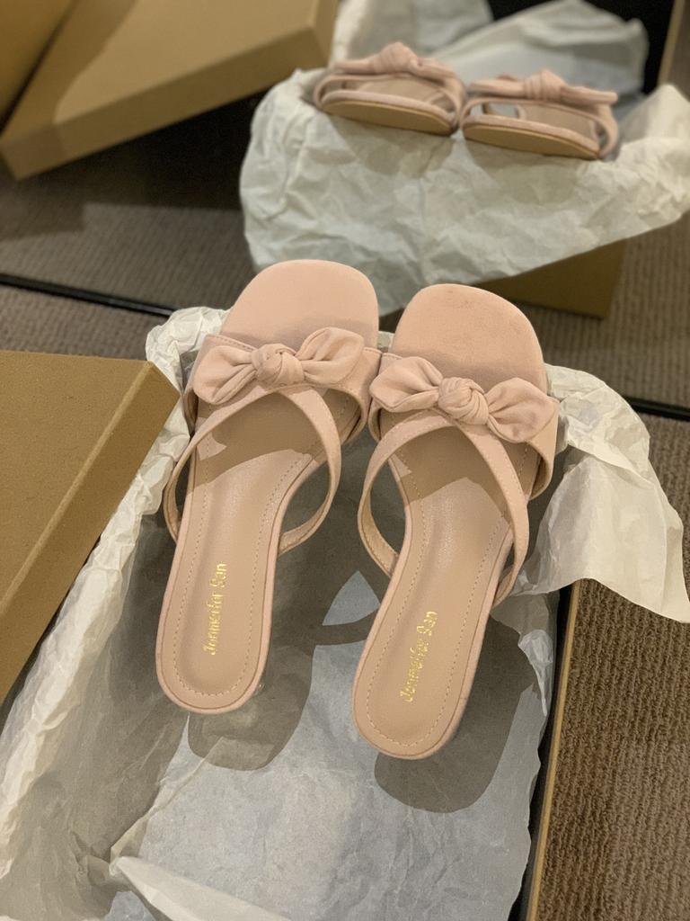 Korean version crystal thick heel bow retro yellow open-toed thin cool slippers fashion women's summer new one-word drag