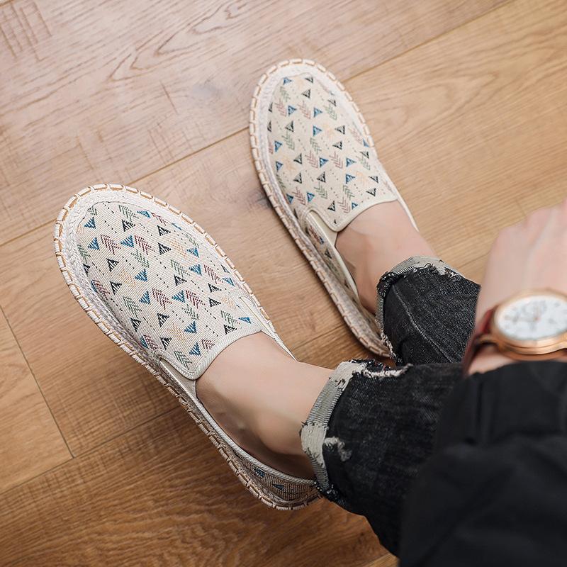 Old Beijing cloth shoes men's printing summer breathable lazy one pedal Doudou shoes men's soft-soled linen fisherman shoes