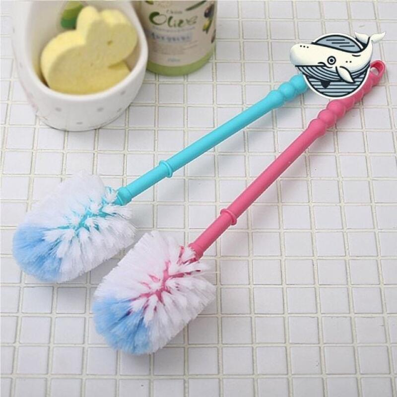 

1 easy-cleaning toilet brush