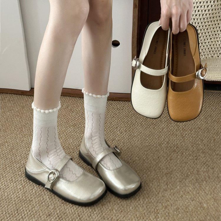 Französischer Stil mit Rock Ein-Wort-Schnalle mit Mary Jane Einzel-Schuhen Damen 2025 Sommer neu vielseitig flachsohlige Retro Abendschuhe