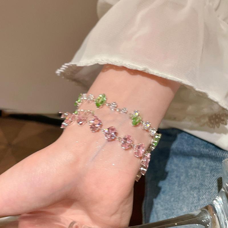 Zircon geometric rhombus bracelet fashion temperament high-end bracelet exquisite niche light luxury versatile jewelry women