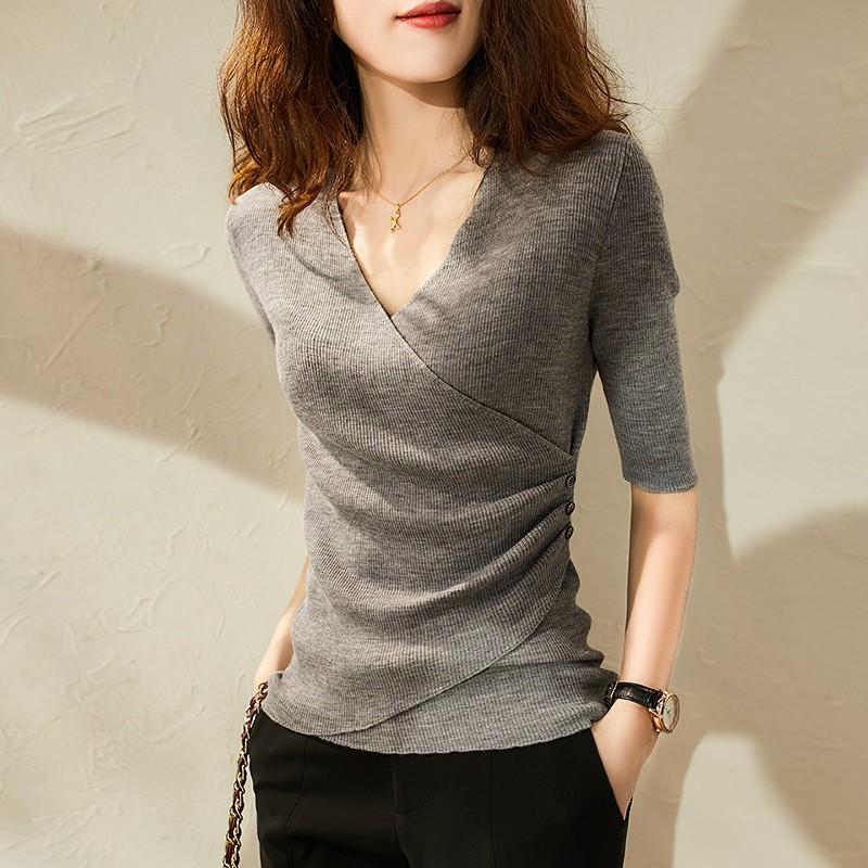 2024 Summer Fashion New V-Neck Knitted Women Sweater Slim Black Knitted Sweaters Pullovers Women Tops JJ41