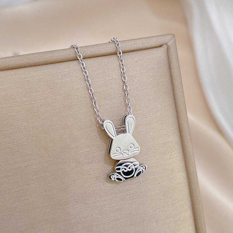 Titanium Steel Rabbit Cold Personality Minimalist Furnace Real Gold Necklace Female Collarbone Chain