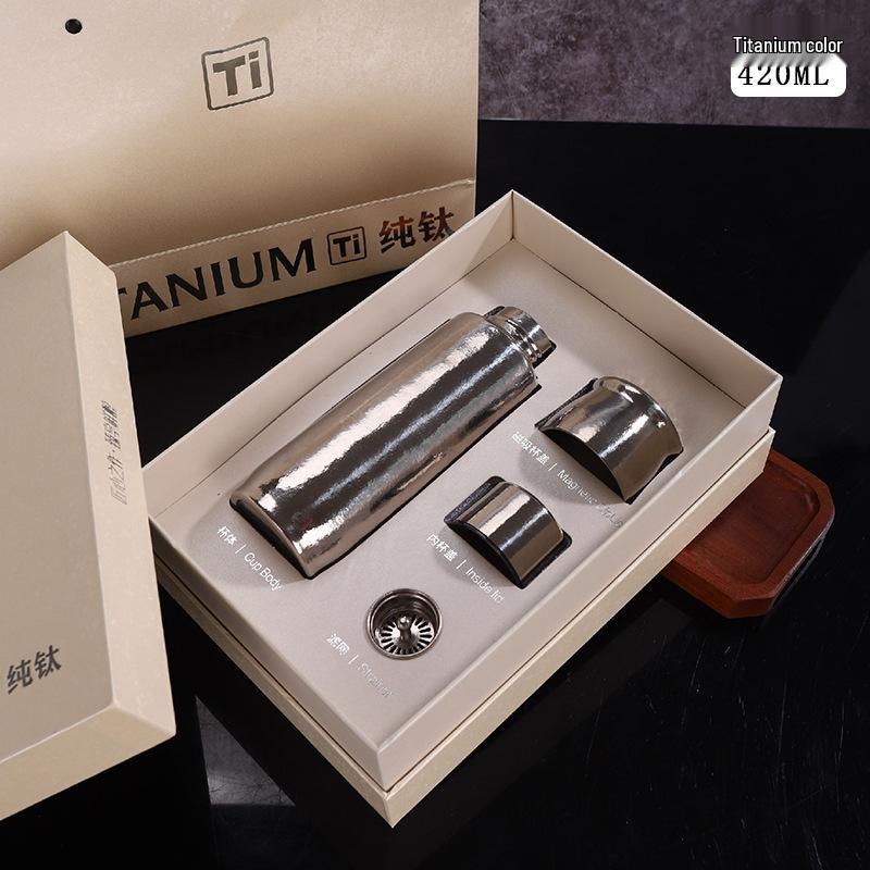 Luxury Titanium Insulated Tea Infuser Cup with Double Lid & Temperature Display 420ML