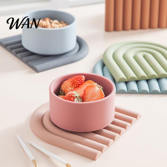 Durable Potholder for Daily Use Rainbow Silicone Pot Mat Heat Resistant Trivet Hot Dishes High Temperature Non-Slip Table Placemat Kitchen Home