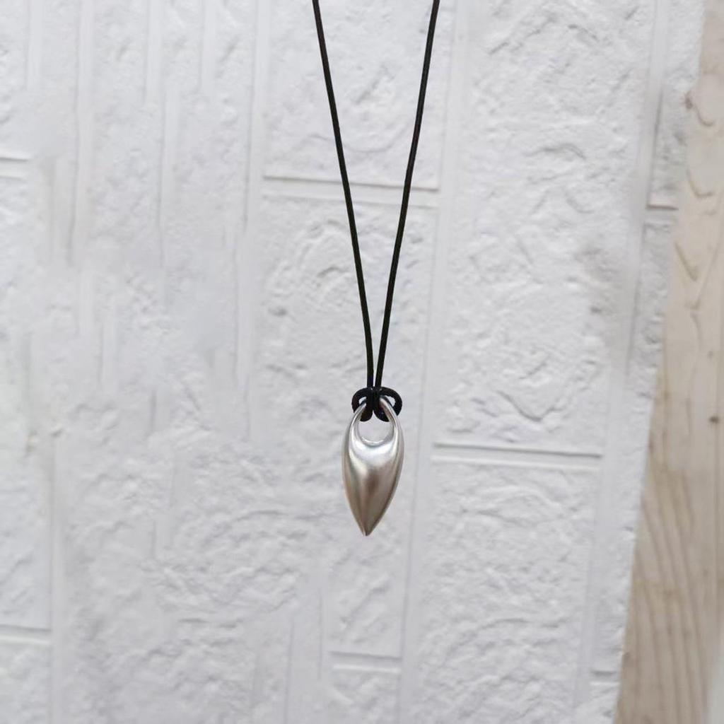 Korean Geometric Pendant Necklace: Luxury Long Trendy Women's Sweater Chain