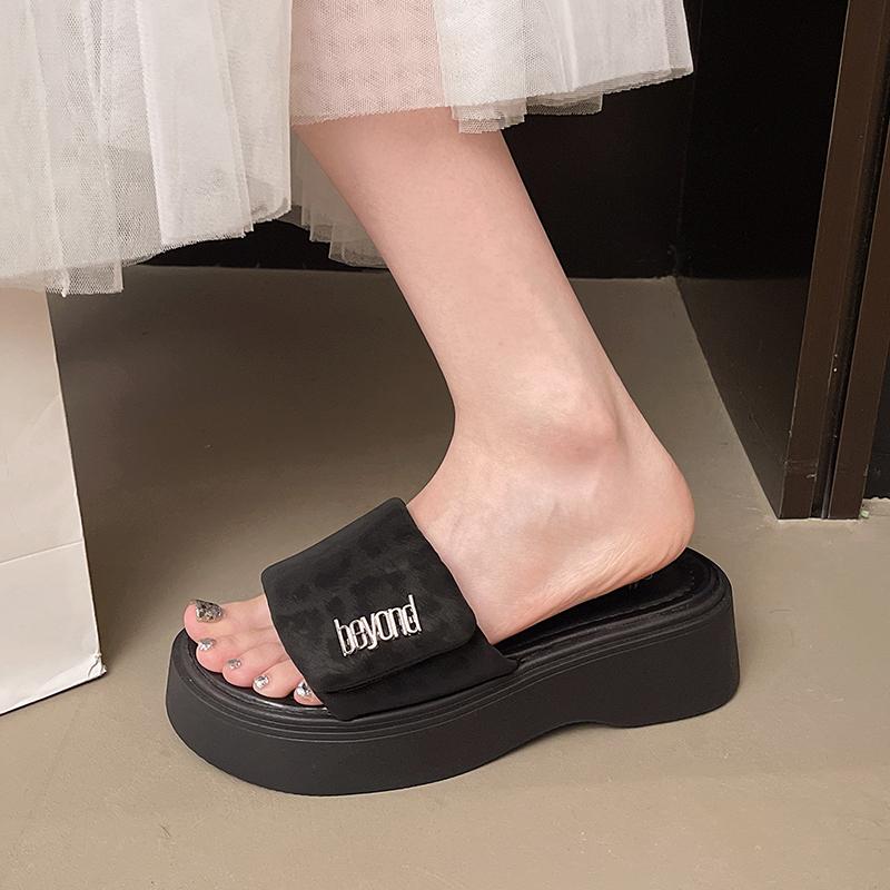 Fashion 2025 New Linen Shoes Women and Men Household Slippers Indoor Floor Shoes Summer Women's Mute Slippers Sandals Women Slippers