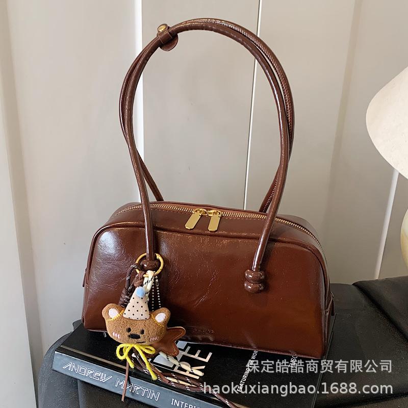 Retro Bag Women's Large Capacity 2025 New Autumn and Winter Versatile Casual Shoulder Underarm Bag Textured Commuter Pillow Bag