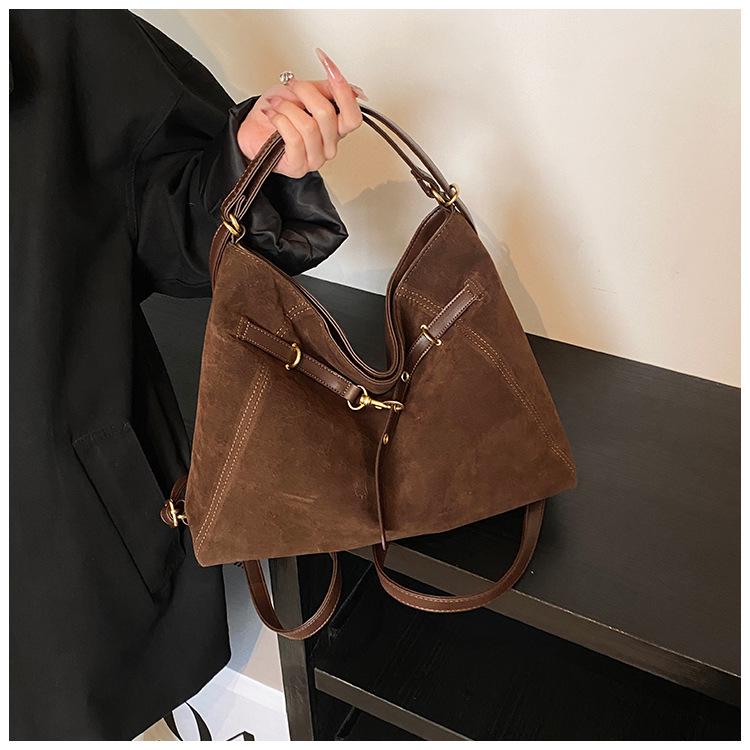 2025 Retro mattierte große Damen-Herbst/Winter-Tragetasche Rucksack