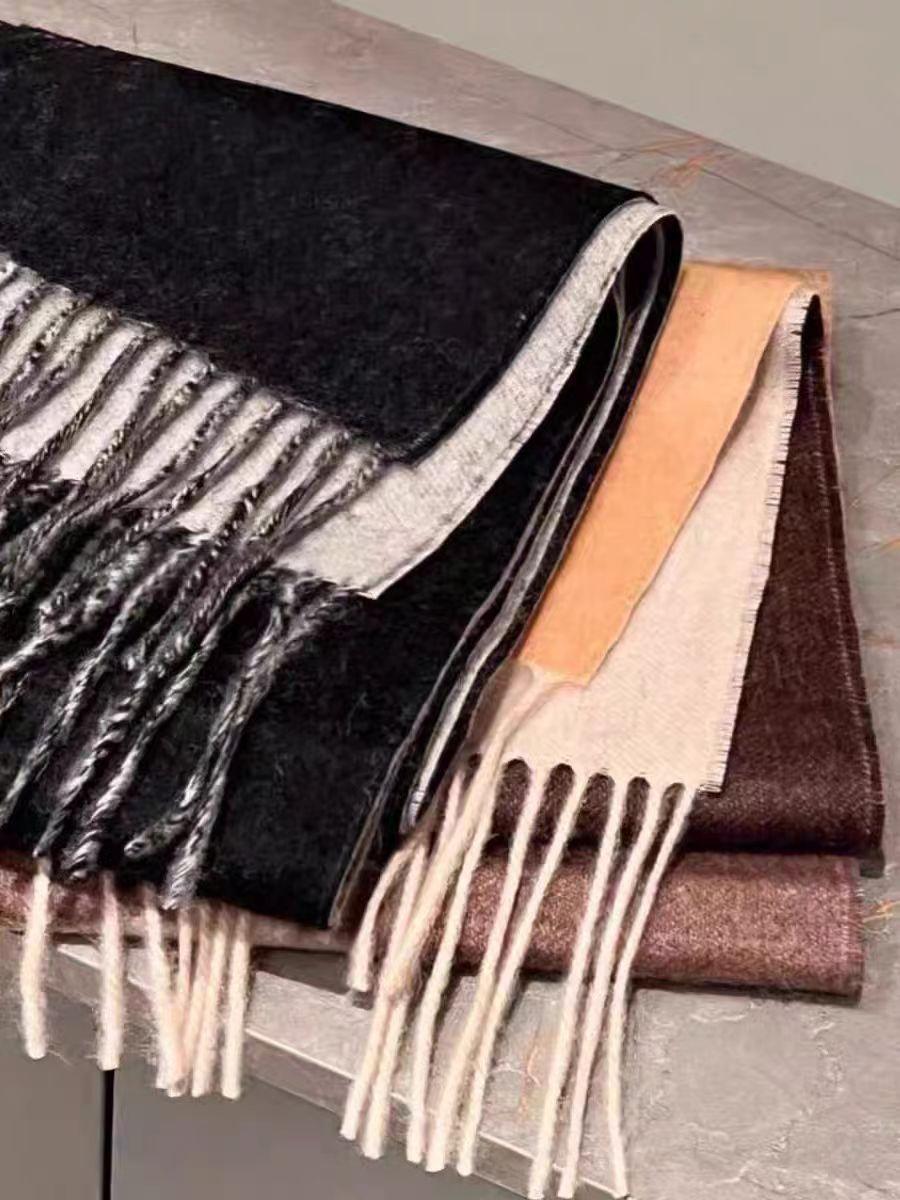 

Double-sided wool cashmere scarf women s high-end autumn and winter presbyopia letter shawl 45*190
