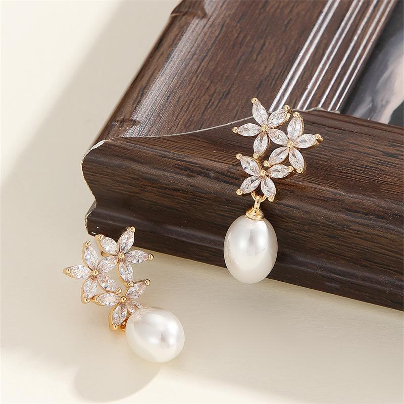 Full Diamond Flower Earrings with Delicate Pearl Pendant Stud Earrings