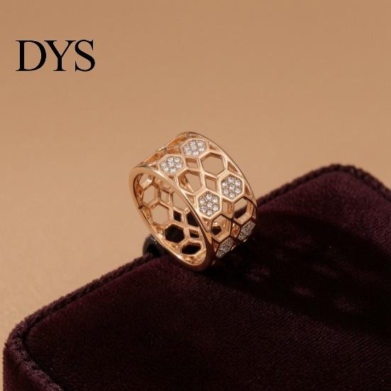 Hollow Honeycomb Scarf Accessory Silk Ring, Hollow-out Bandana Slide Fashion Ring Rhinestone Holder for Women Neckerchiefs Shawls Shirts Stylish