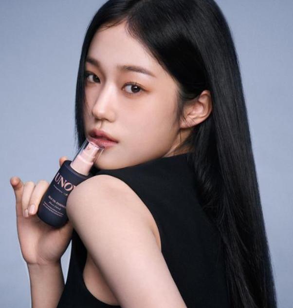 Unove Silk Oil Hair Essence 70ml – Tender Bloom / Warm Petal