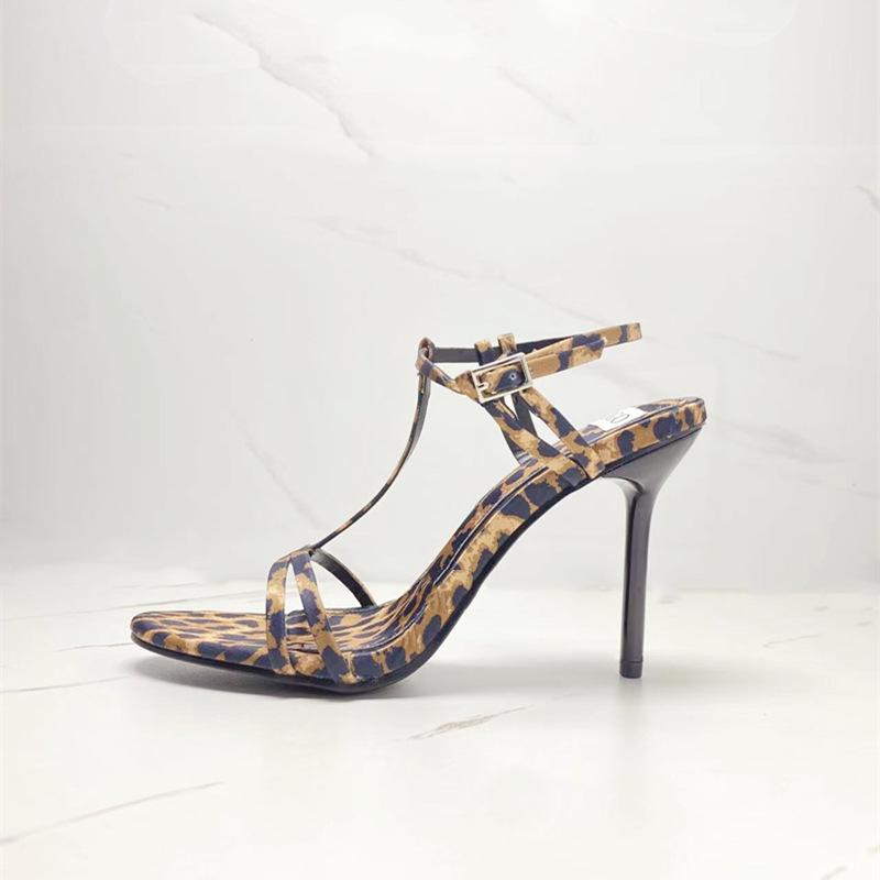 

Женские босоножки на высоком каблуке Летняя новая мода Золотая металлическая отделка Модная пряжка Открытый носок Каблук-стилет Леопардовый принт Сандалии 39