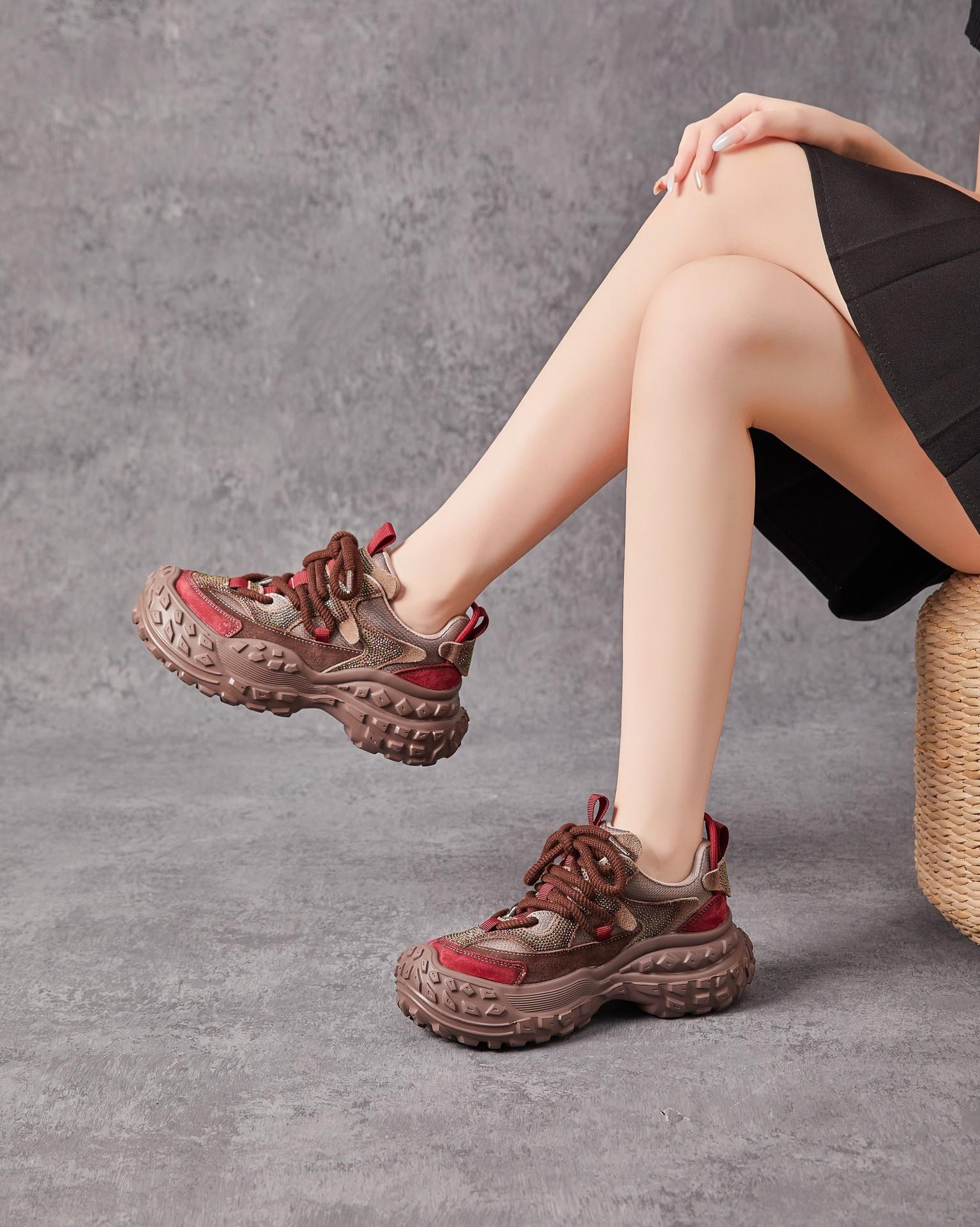 

Genuine leather dad shoes women s spring and autumn 2025 new cowhide platform women s shoes durian sole muffin casual sports shoes 40 красный