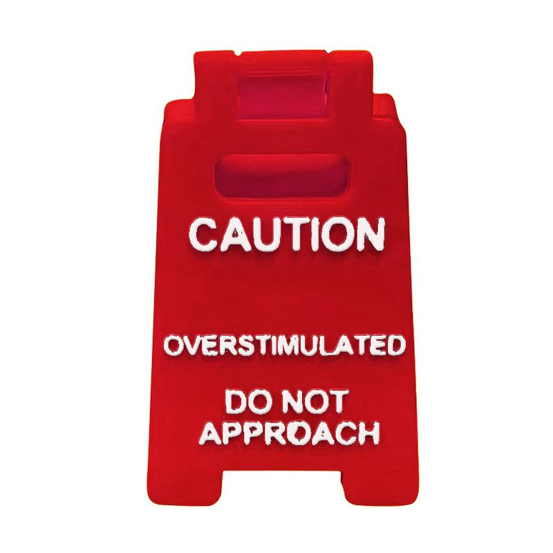 

Внимание Перестимулирован Настольная табличка Напечатанная на 3D-принтере Смешная предупреждающая табличка Мини-декор для офиса Юмор Подарок-прикол для коллеги, сотрудника, начальника красный