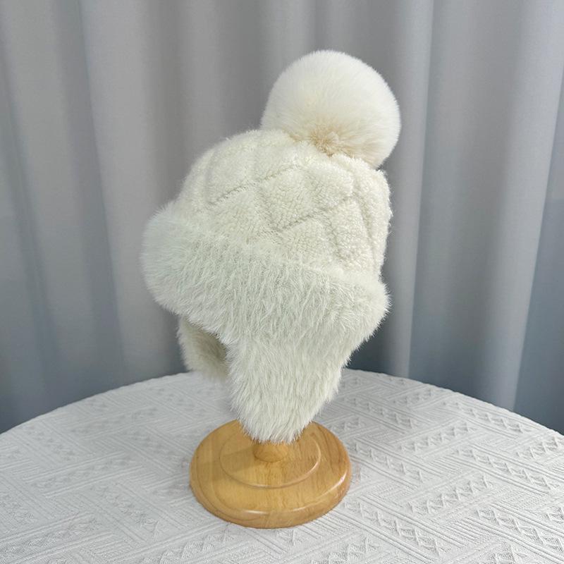 Зимние плюшевые шапки-бини с помпоном для женщин, имитация плюшевой шапки, симпатичная утолщенная, сохраняющая тепло, защитная шапочка для ушей, модная флисовая шапка-ушанка, ветрозащитная лыжная шапка one size белый