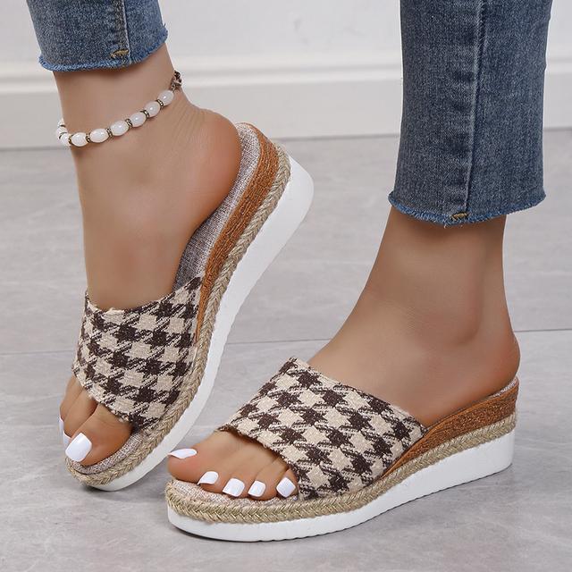 

Женская обувь 2024, современные тапочки, женские тапочки, летние пляжные тапочки, женские однотонные женские тапочки на танкетке 43 хаки