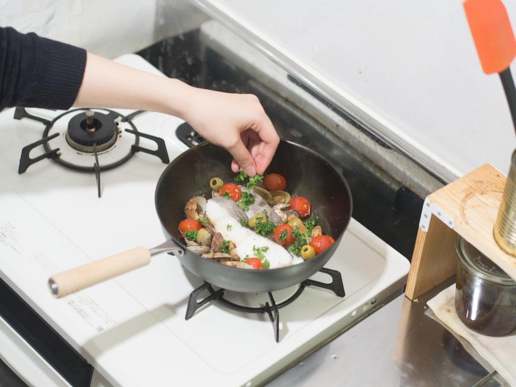 Frying Deep High Heat Frying Compatible with IH and Gas Made In with RC Sticker NEIGHBOR CLOWN Rcti1 Stir-frying Pot, Pan, 23cm, Lightweight,