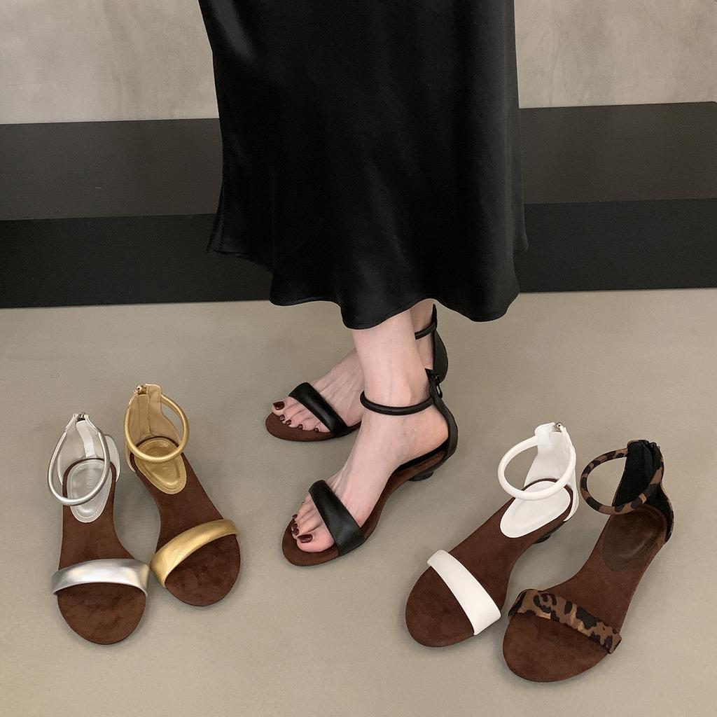 French niche design low-heeled sandals women's 2025 summer new leopard print open-toe one-word buckle strap Roman shoes