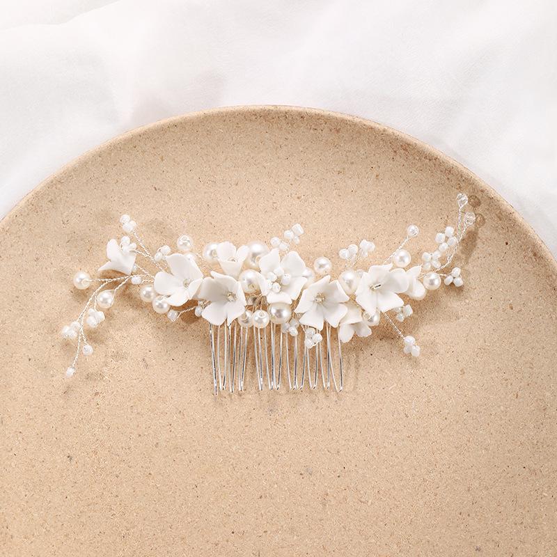 European & American Bridal Hair Accessories: Korean Version Rhinestone Handmade Hair Comb for Weddings