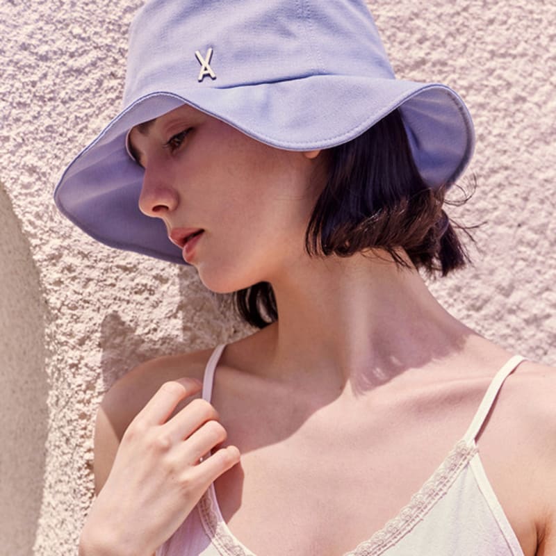 

VARZAR VA Панама с оборками и шипами Небо FREE