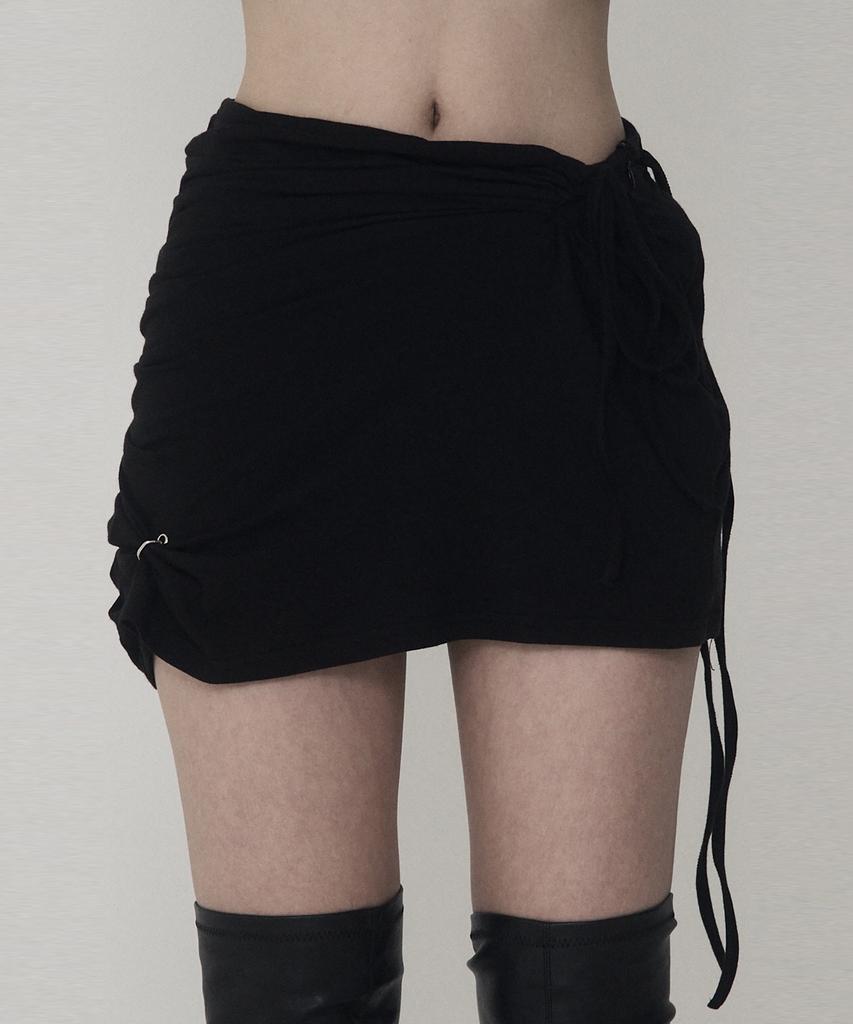 ETRE AU SOMMET Piercing Drape Setup Mini Skirt (Black)
