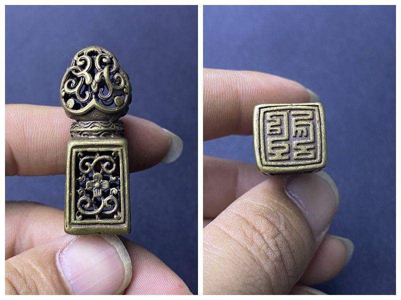 Copper Cutout Carvings Flower Tibetan Brass Seal Carry-on Pendant Crafts Ornament Accessories