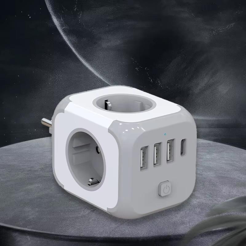 Wall Socket Extender with 3 AC Outlets 3 USB Ports And1 Type C 7-in-1 EU Plug Charger On/Off Switch for Home