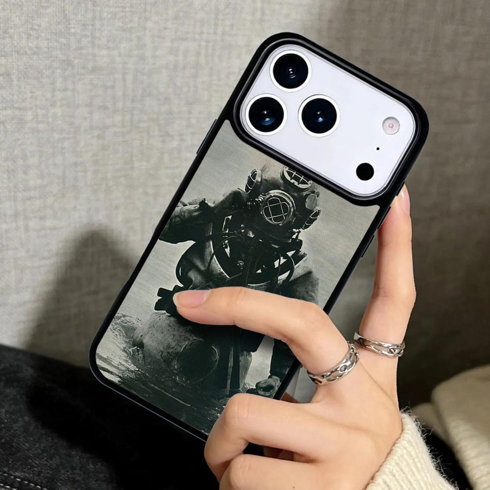 Capa Case for iPhone 17 Air 16 Pro Max 15 Plus 11 13 Mini 14 12 Back Phone Cover Scuba Diving Diver