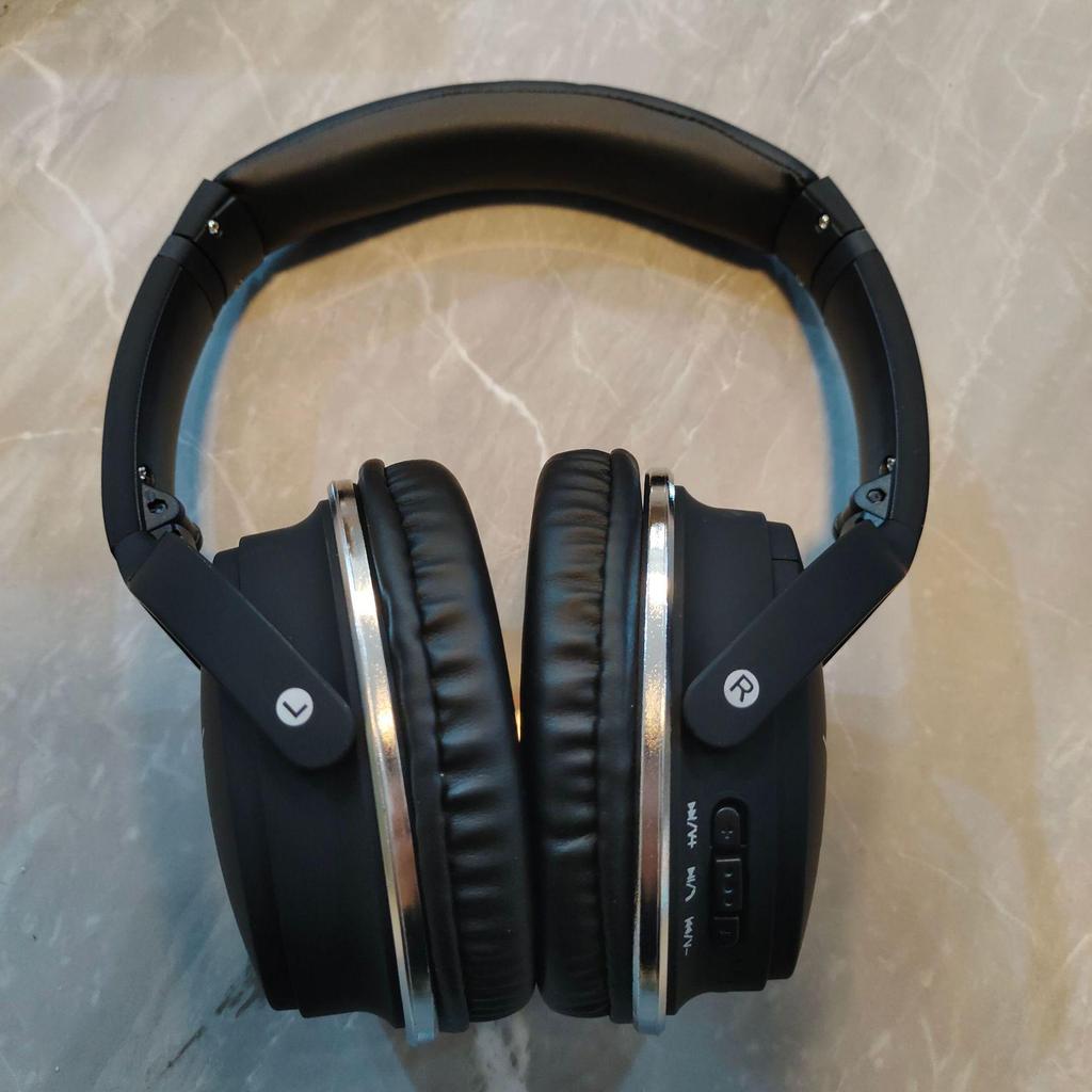 Bose QuietComfort 35 II Wireless Noise-Canceling Bluetooth Headphones