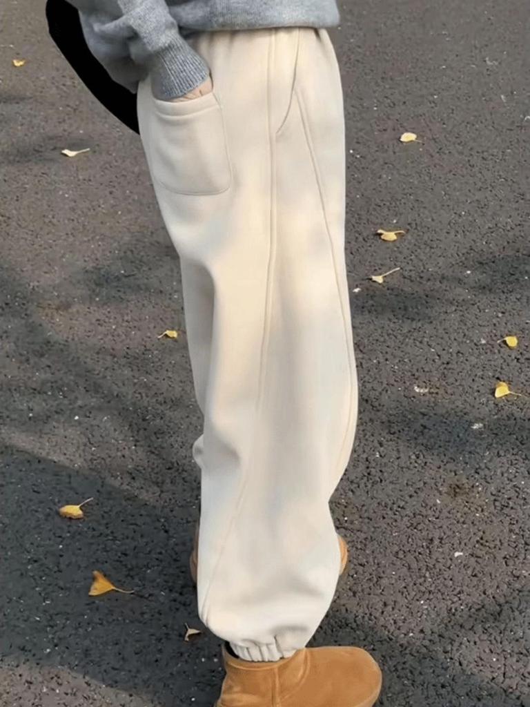 Fleece-Lined High-Waisted Tapered Women's Pants: Plus Size, Loose Fit, Versatile, Thick, Warm, Casual Autumn/Winter Sweatpants.