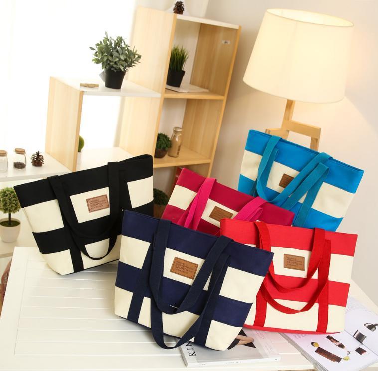 Classic And Stylish Canvas Shoulder Bag For Women With Versatile Design
