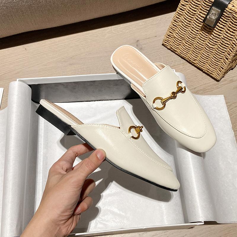 Leather Muller shoes flat bottom, spring and summer 2025 new bag head half slippers, wearing horse buckle without heel lazy shoes