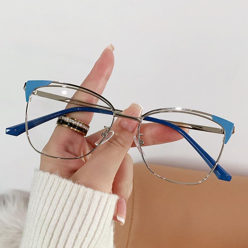 Fashionable Ultra Lightweight Retro Metal Frames Anti Blue Light Glasses Openwork Design Versatile Eyewear