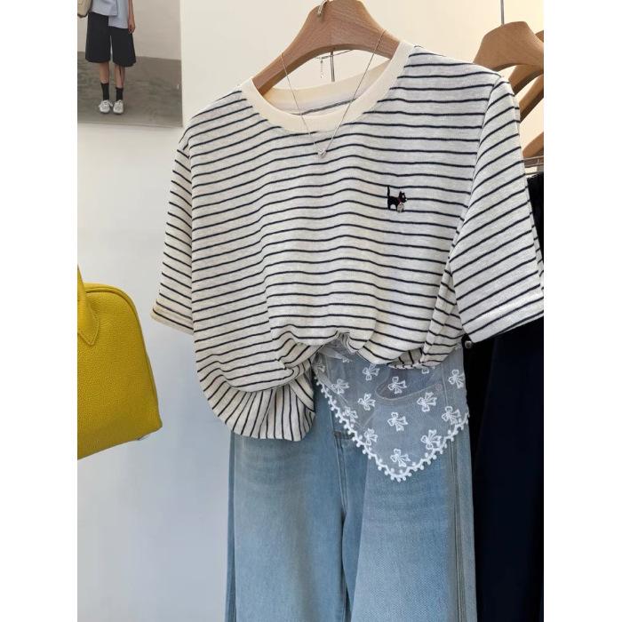 

Plus Size Embroidered Snowflake Stripe Cotton T-Shirt - Women s Summer Slim Fit Top M (up to 60 kg)