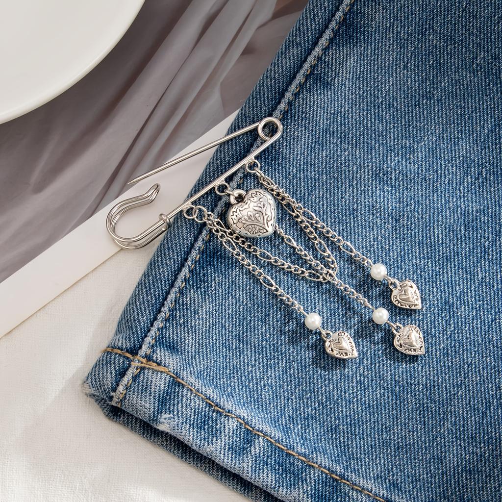 1pc Fashion Tassel Street Accessory Designer Heart-Shaped Pendant Ankle Chain Decoration, Party Jewelry, Street Style, Minimalist Design