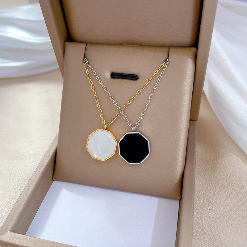 Hexagonal Shell Minimalist Furnace Real Gold Necklace Female Collarbone Chain Accessories