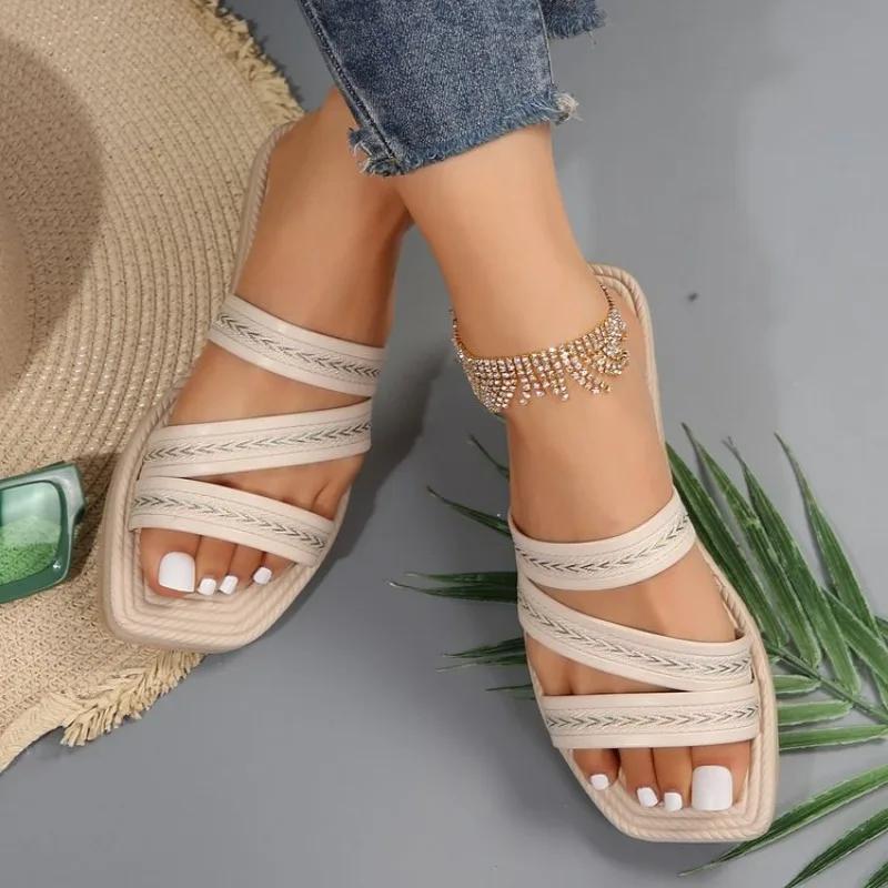 Wearing Slippers for Women New Korean Version for Summer 2024 Popular Roman Fairy Style Flat Bottomed Student Line Sandals
