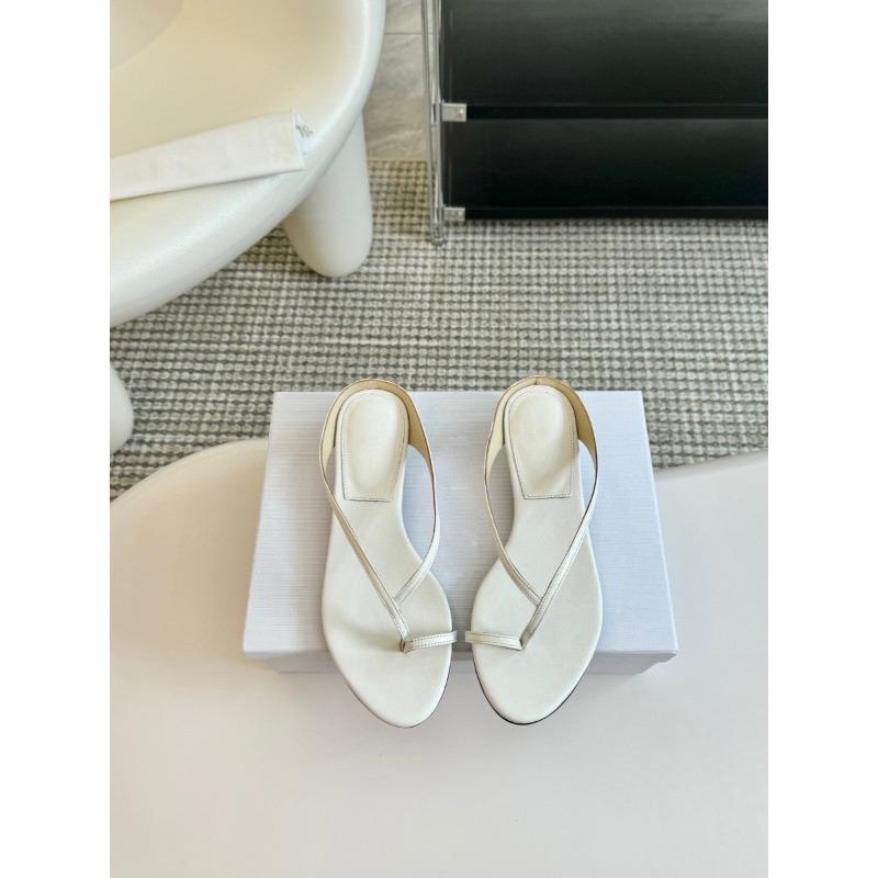 

Sheepskin version niche design sense low heel flip-flops women s summer new leather versatile open toe pinch feet outside wear sandals 40