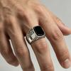New Men's Domineering Black Gemstone Ring, European and American Engraved Lace Men's Ring Daily Wear