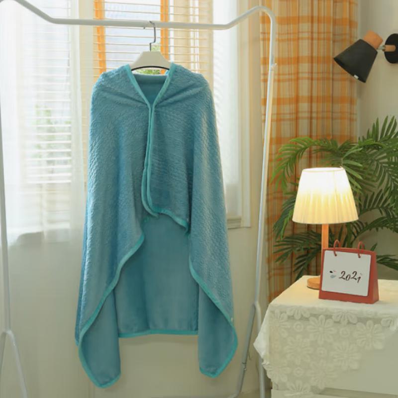 

Multifunctional Carved Fleece Nap Blanket