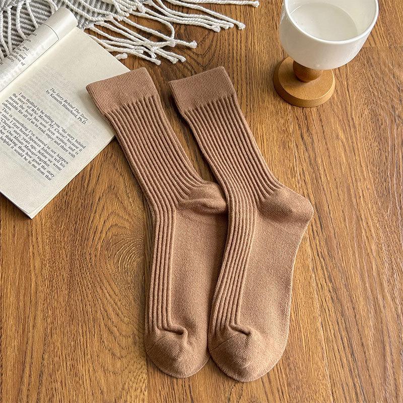 

Осенне-зимние носки, Женские носки до середины икры, Махровые носки, Однотонные хлопковые носки, Универсальные и простые носки 1 pair кофейный