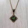 Collana Pendente Croce Floreale Filigrana Pietra Occhio di Gatto Verde Colore Bronzo Vintage Vittoriano Medievale per Donne Gioielli Choker Goth