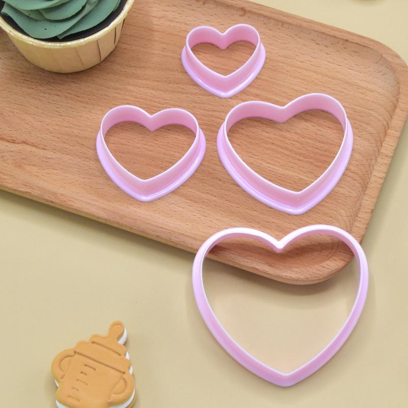 4Pcs/set New Love Cookie Simulation Biscuit Cutting Mold Heart Shape Plastic Baking Tool Fondant Cake Clay Mold
