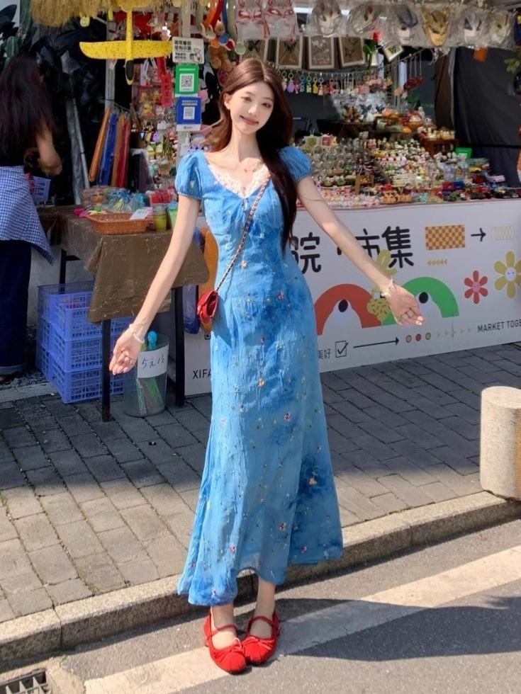 

Blue temperament holiday style floral dress women s summer new waist pinch thin atmosphere long skirt XL
