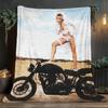 1Pc Dojacatvie Print Flannel Blanket, High quality Comfortable for All Seasons, Warmth and Comfort, Perfect for Christmas Gifts