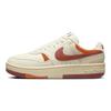 Nike Gamma Force Low Top Sneakers Damen Sneaker Off-White Rot FQ2766-100